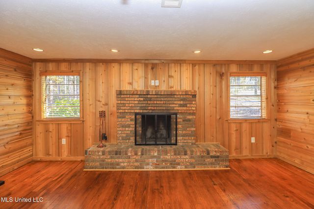 214 Hickory Ridge Drive, Florence, MS 39073