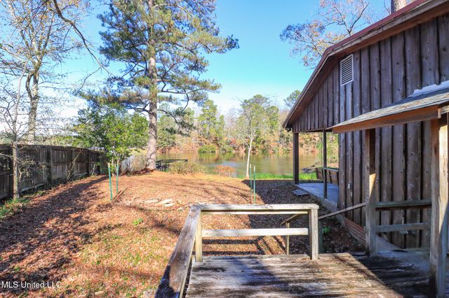 214 Hickory Ridge Drive, Florence, MS 39073