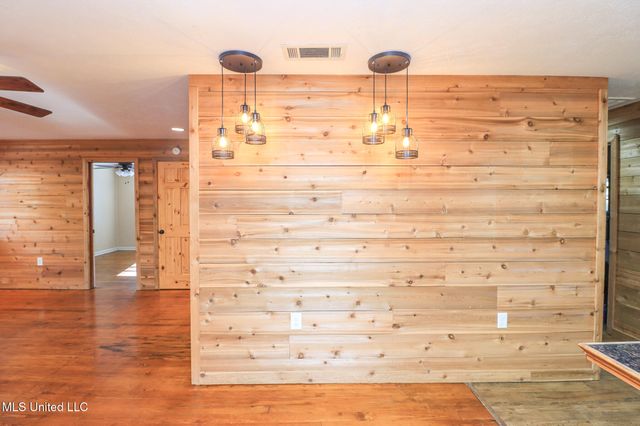 214 Hickory Ridge Drive, Florence, MS 39073