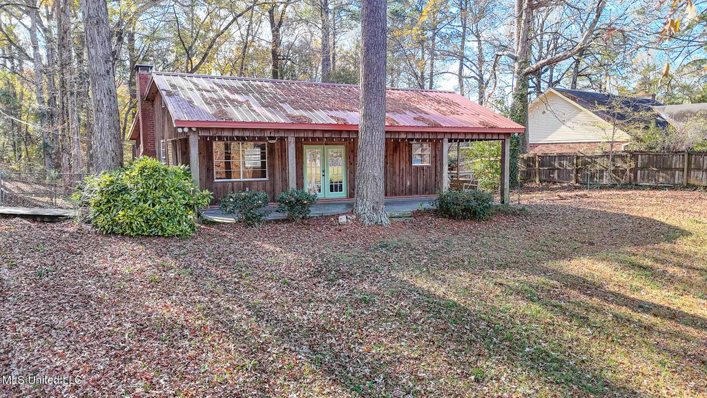 214 Hickory Ridge Drive, Florence, MS 39073