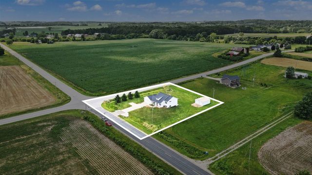 2599 144th Avenue, Dorr, MI 49323