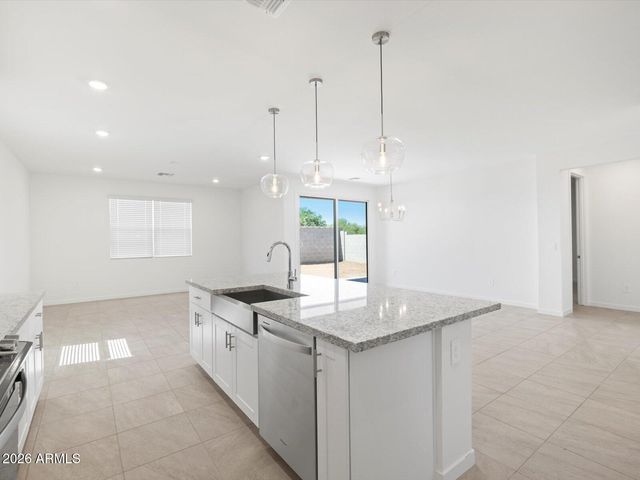8409 W SARATOGA Way, Florence, AZ 85132