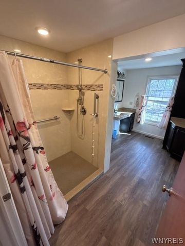 8121 Telephone Road, Pavilion, NY 14482