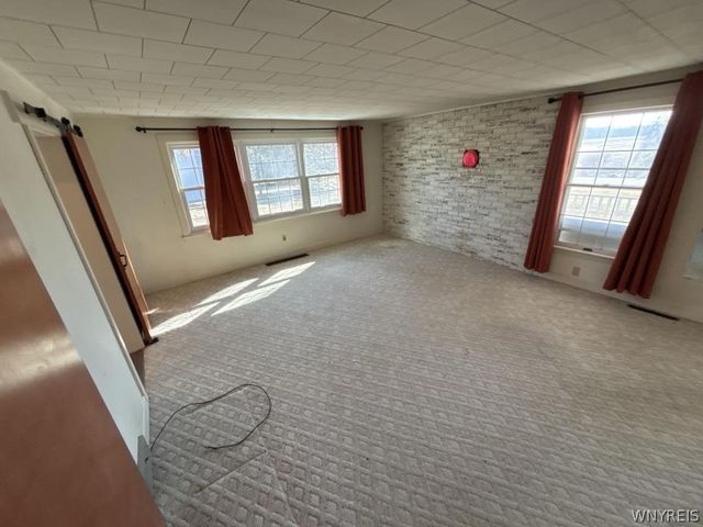 8121 Telephone Road, Pavilion, NY 14482