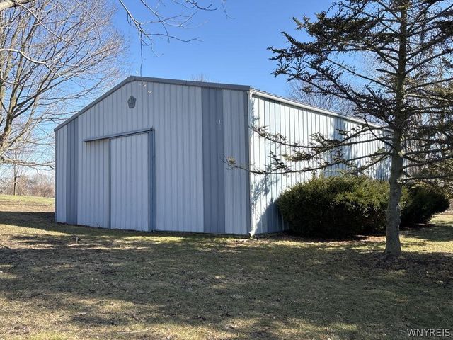 8121 Telephone Road, Pavilion, NY 14482