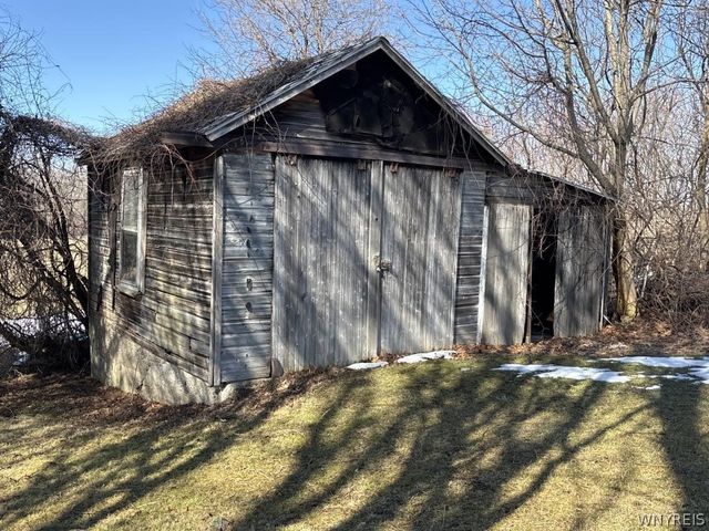 8121 Telephone Road, Pavilion, NY 14482