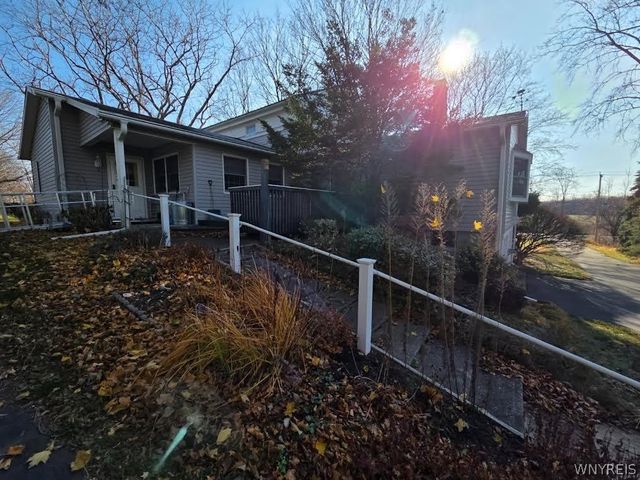 8121 Telephone Road, Pavilion, NY 14482