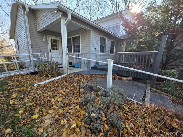 8121 Telephone Road, Pavilion, NY 14482