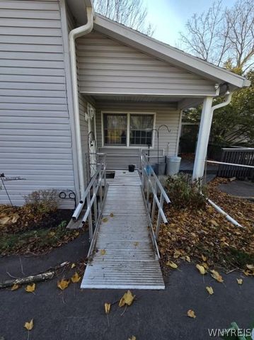 8121 Telephone Road, Pavilion, NY 14482