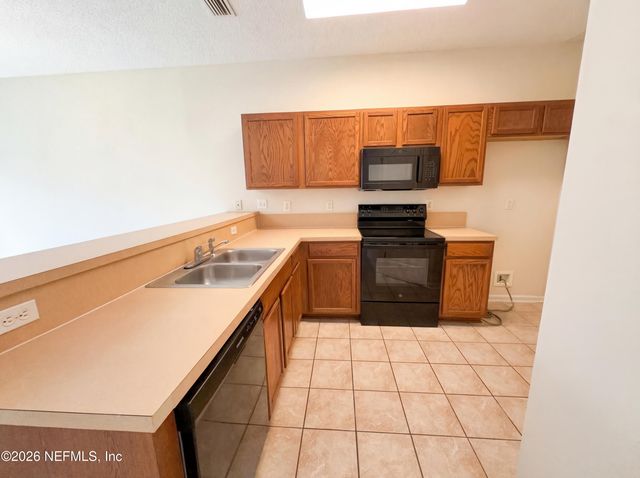 1539 BISCAYNE BAY Drive, Jacksonville, FL 32218