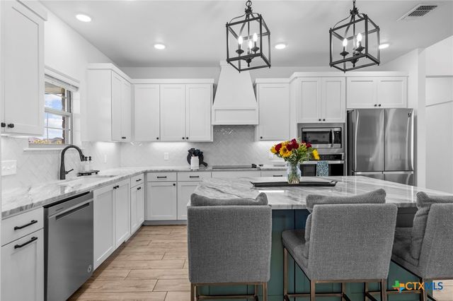 203 Sand Flat Lane, Temple, TX 76502