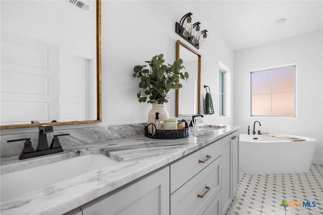 203 Sand Flat Lane, Temple, TX 76502