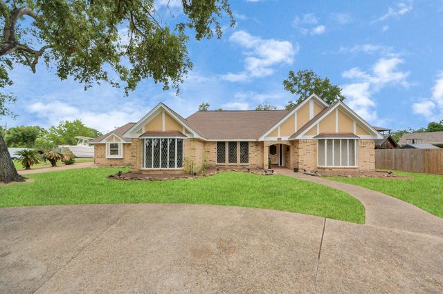 2514 Loganberry Circle, Seabrook, TX 77586