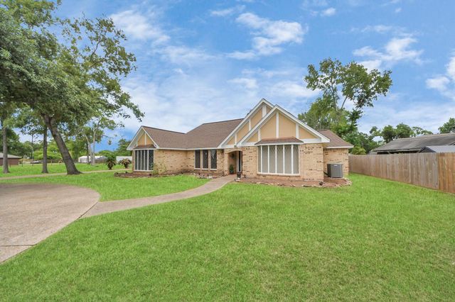 2514 Loganberry Circle, Seabrook, TX 77586