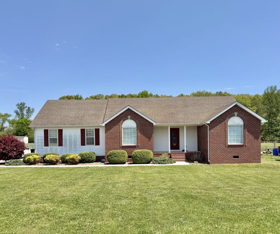 115 Linda Ln, Tullahoma, TN 37388