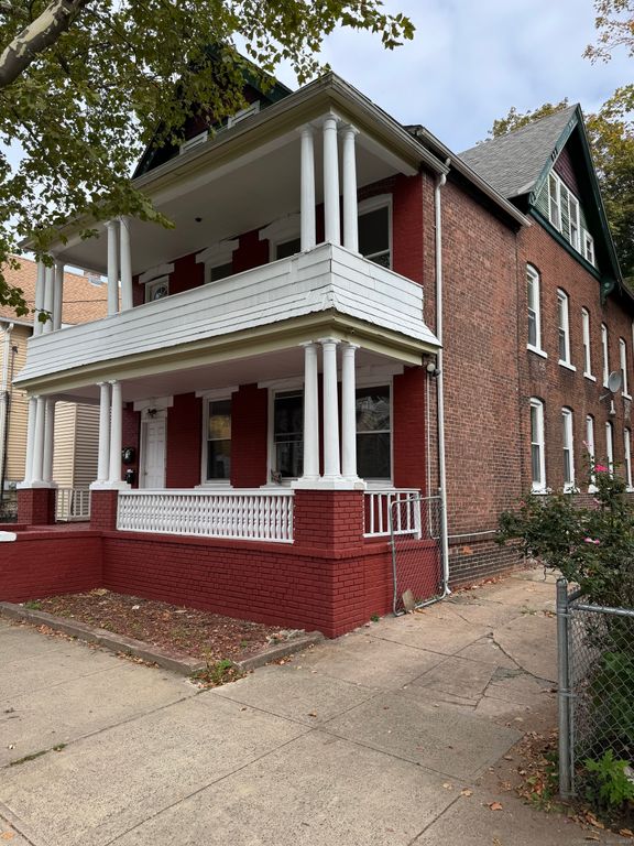 719 Orchard Street, New Haven, CT 06511