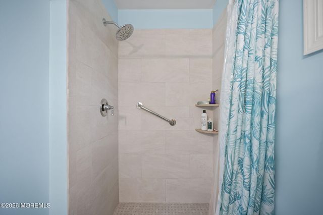 64 Appletree Road, Howell, NJ 07731