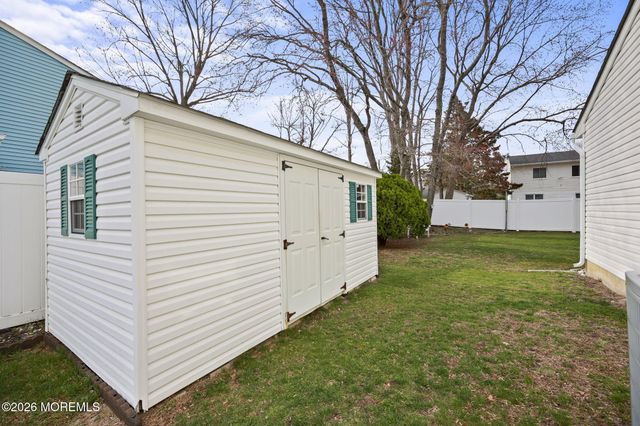 64 Appletree Road, Howell, NJ 07731