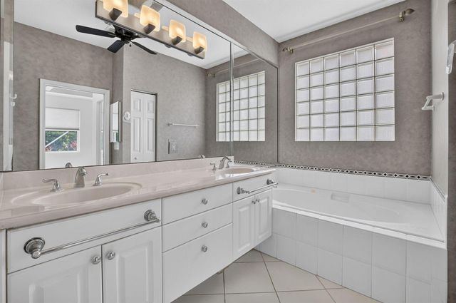15562 Fiorenza Circle, Delray Beach, FL 33446