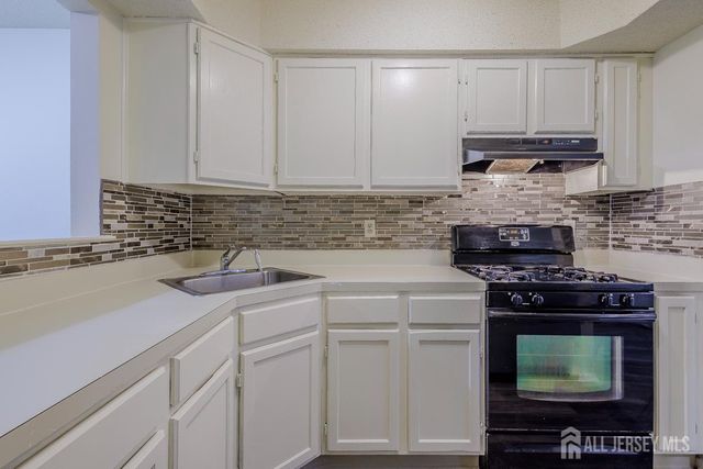 139 Baron Lane, East Brunswick, NJ 08816