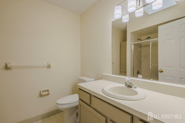139 Baron Lane, East Brunswick, NJ 08816