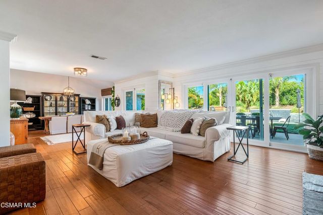 552 Longbranch Road, Simi Valley, CA 93065