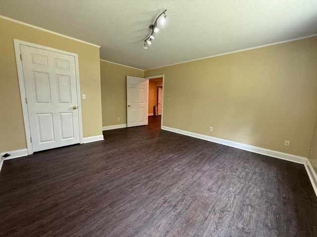 201 E Tennant Circle, Chickamauga, GA 30707