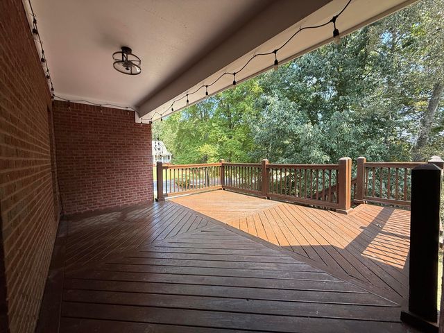 201 E Tennant Circle, Chickamauga, GA 30707