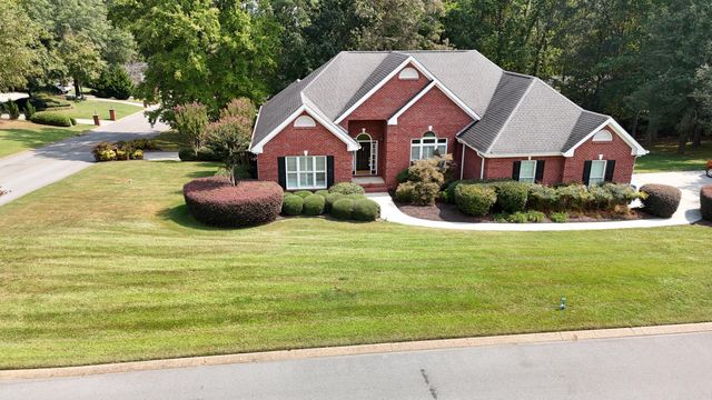 201 E Tennant Circle, Chickamauga, GA 30707