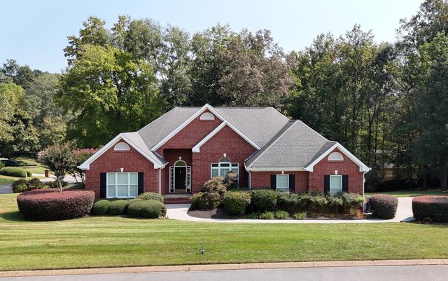 201 E Tennant Circle, Chickamauga, GA 30707