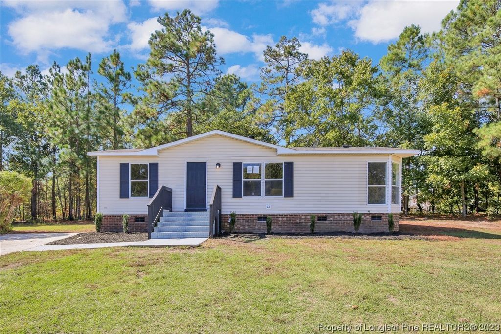 96 E Tryon Court, Spring Lake, NC 28390 — exterior