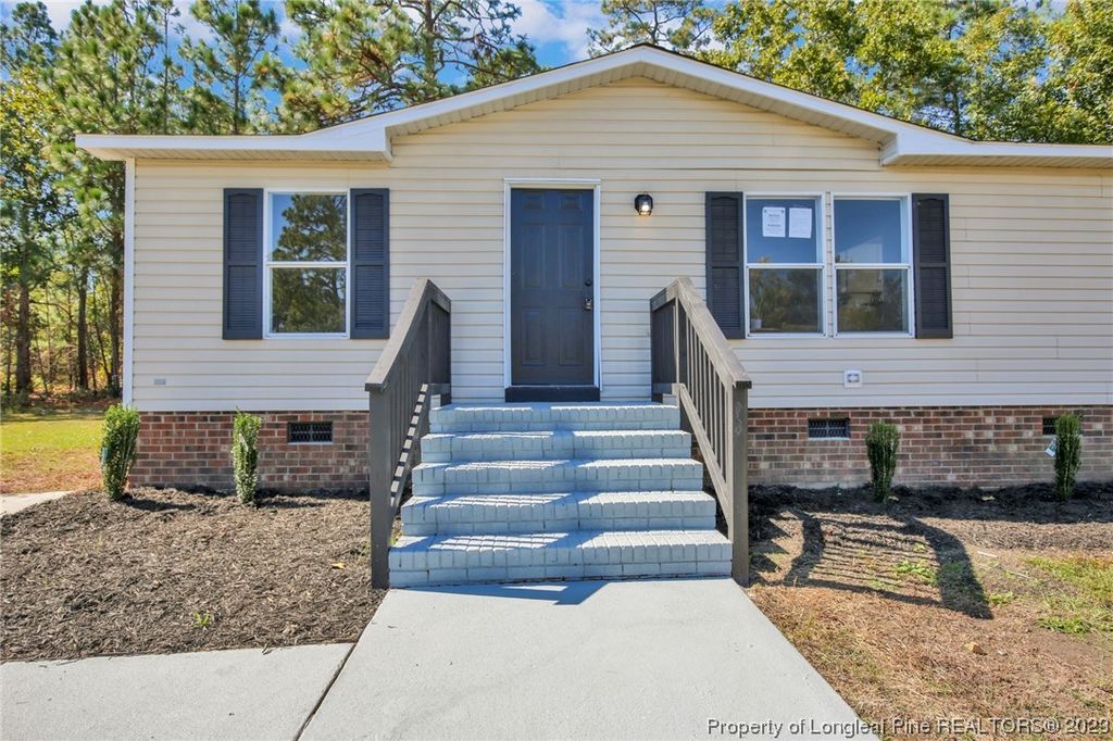 96 E Tryon Court, Spring Lake, NC 28390 — photo 2