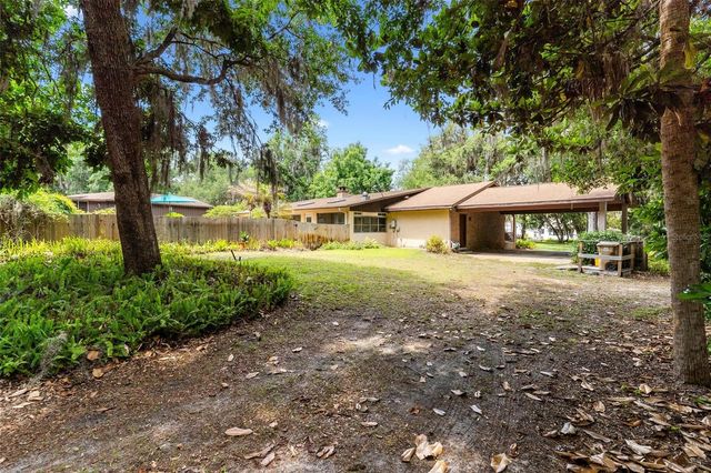 6400 SUNNYSIDE DRIVE, Leesburg, FL 34748