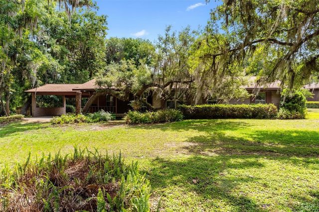 6400 SUNNYSIDE DRIVE, Leesburg, FL 34748