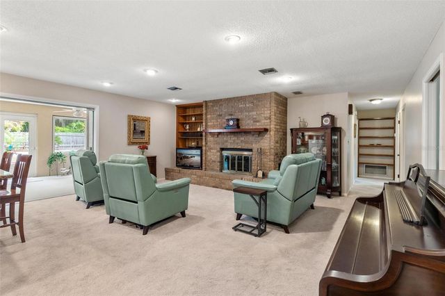 6400 SUNNYSIDE DRIVE, Leesburg, FL 34748