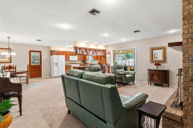 6400 SUNNYSIDE DRIVE, Leesburg, FL 34748
