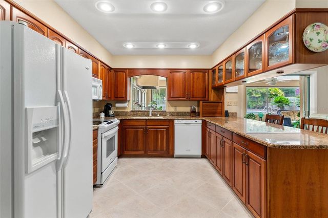 6400 SUNNYSIDE DRIVE, Leesburg, FL 34748