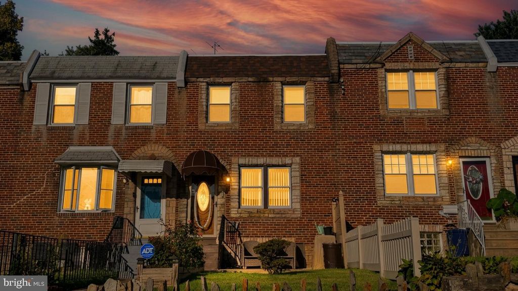 205 DEVEREAUX AVE, Philadelphia, PA 19111