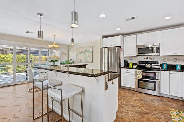 72580 Moonridge Lane, Palm Desert, CA 92260