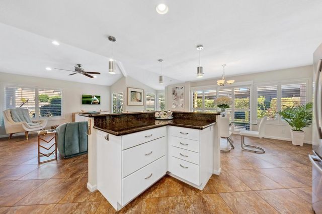 72580 Moonridge Lane, Palm Desert, CA 92260