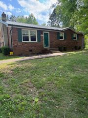 4660 Dover Rd, Indian Mound, TN 37079