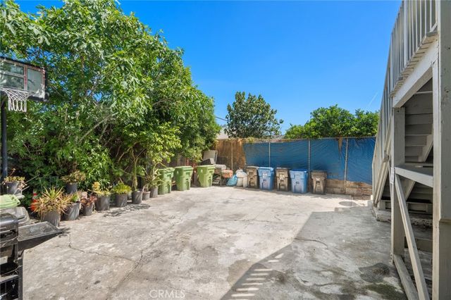 1543 W 22nd Place, Los Angeles, CA 90007