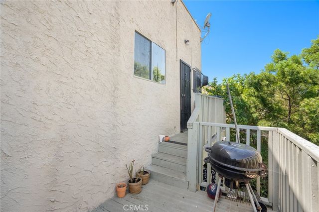 1543 W 22nd Place, Los Angeles, CA 90007