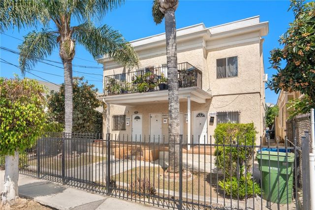 1543 W 22nd Place, Los Angeles, CA 90007