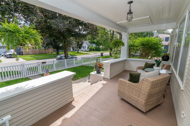 423 E Jefferson Street, Winterset, IA 50273