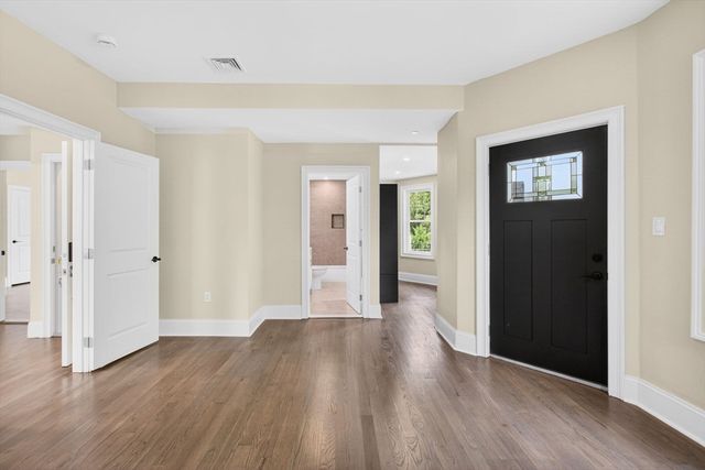 152 Washington St 2, Boston, MA 02135