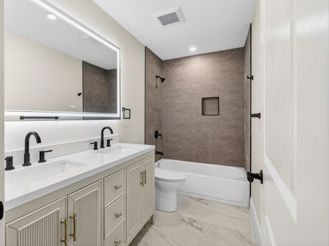 152 Washington St 2, Boston, MA 02135