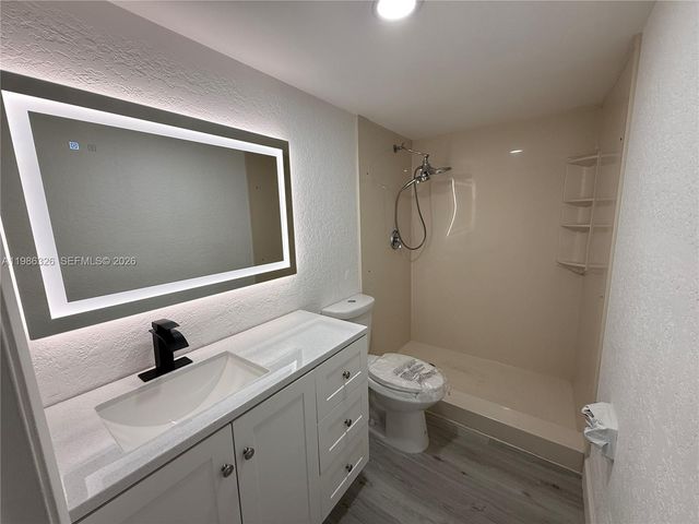 11477 NW 39th Ct 104-1, Coral Springs, FL 33065