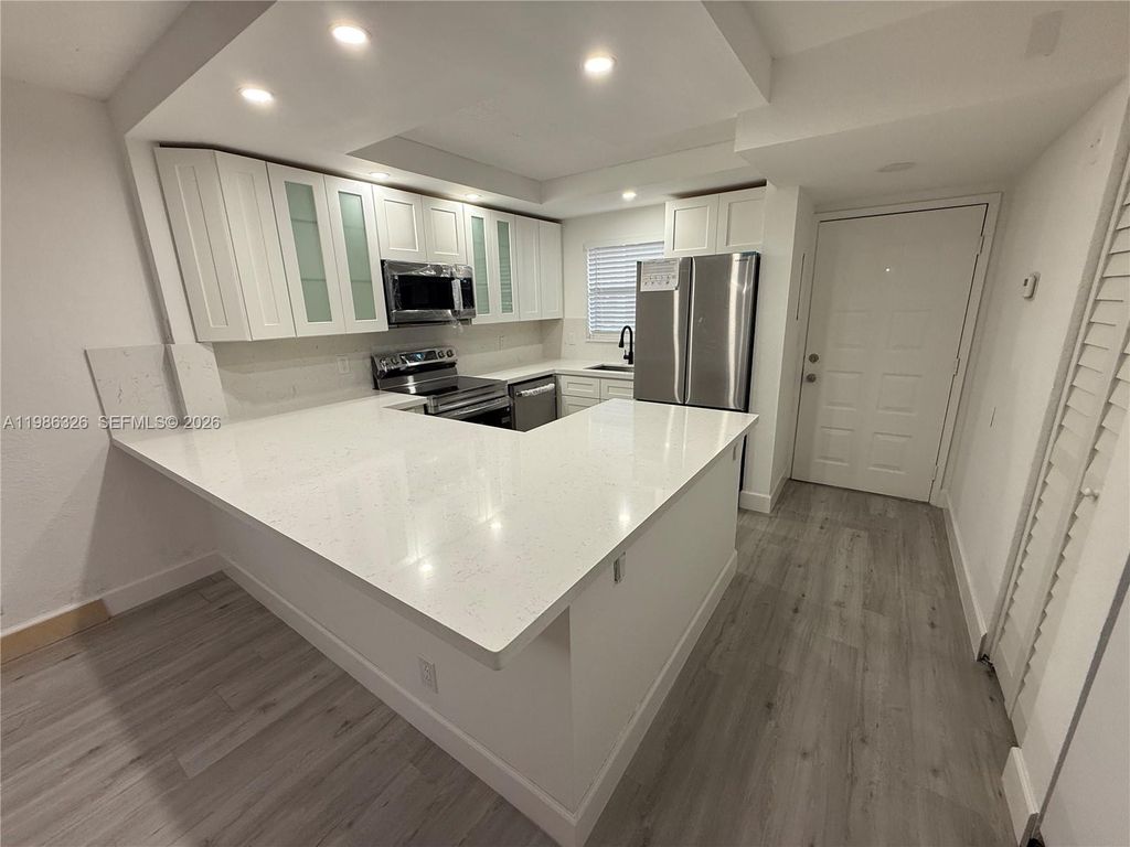 11477 NW 39th Ct 104-1, Coral Springs, FL 33065