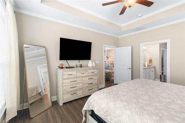 223 Creek Front LN, Suffolk, VA 23435